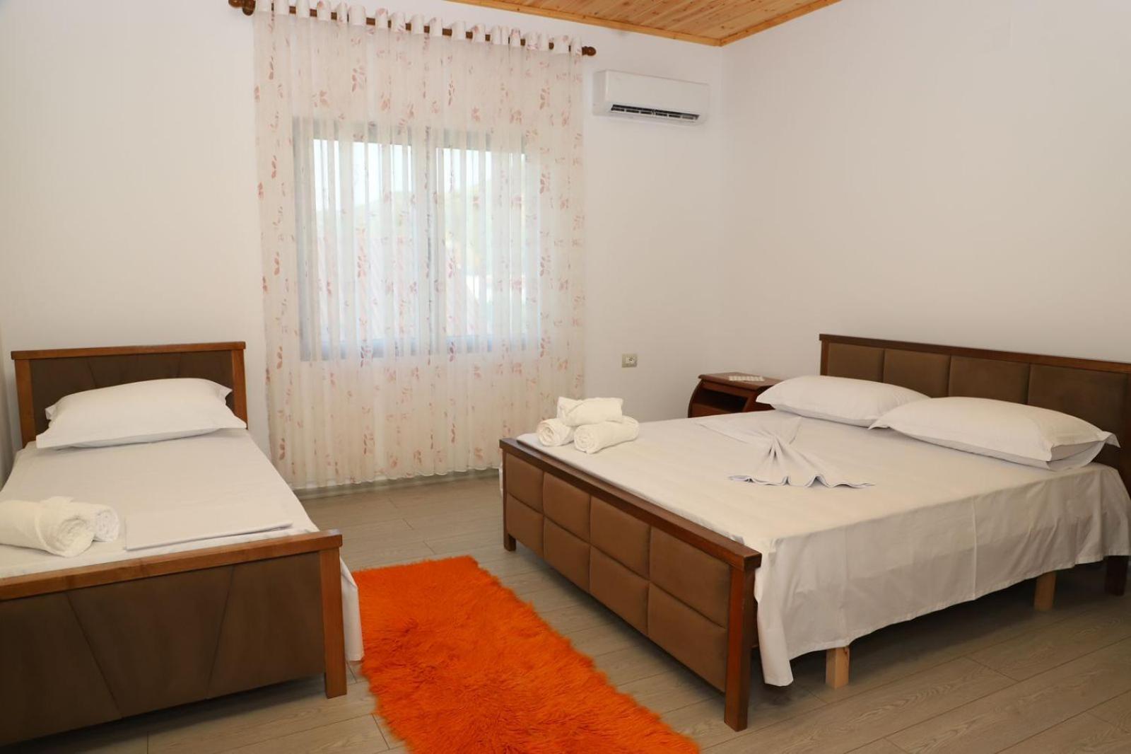 Georgemishel Guest House Berat Exterior photo