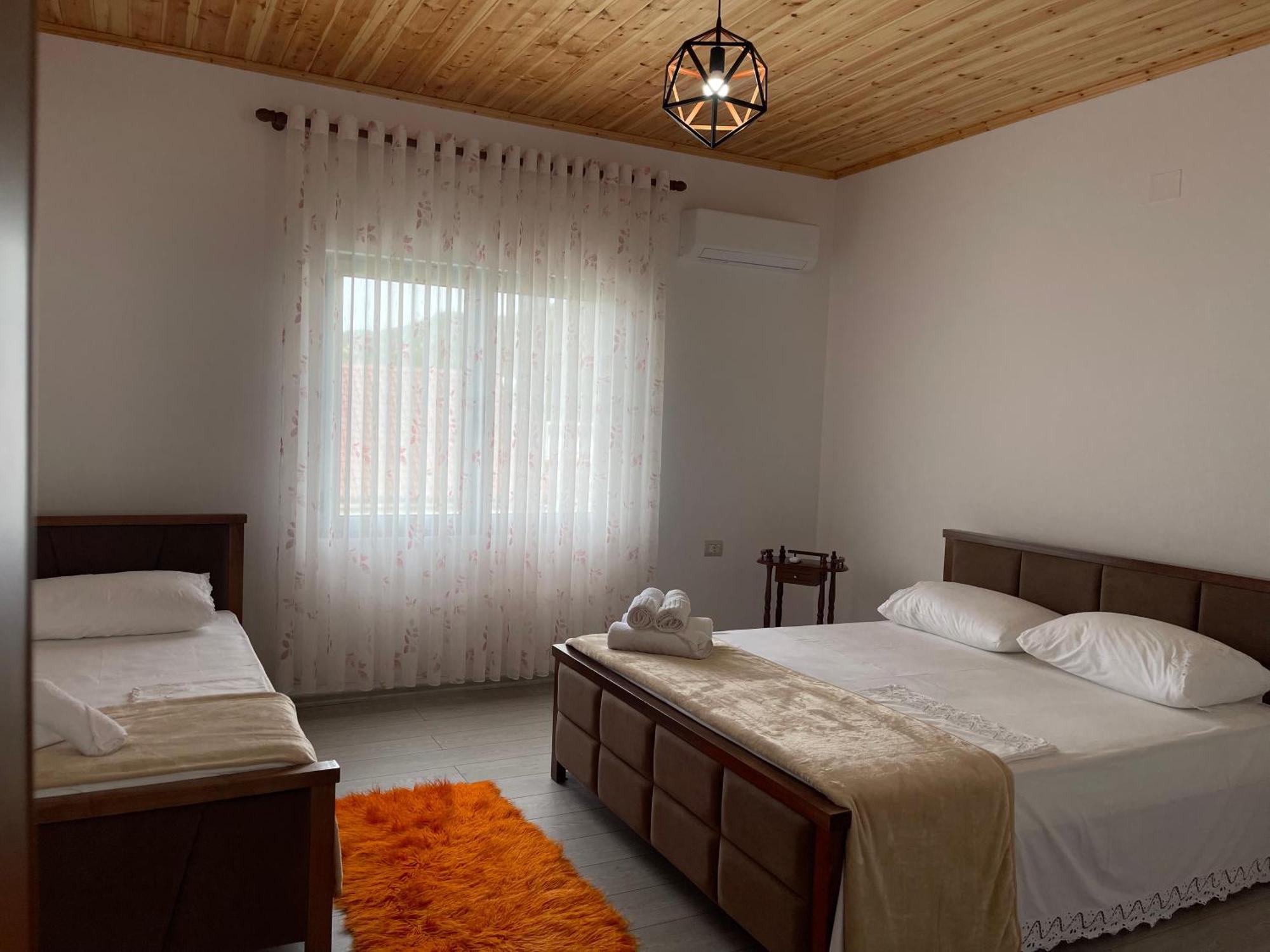 Georgemishel Guest House Berat Exterior photo