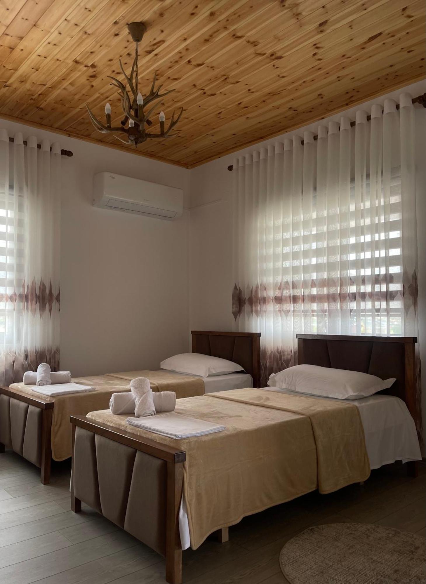 Georgemishel Guest House Berat Exterior photo